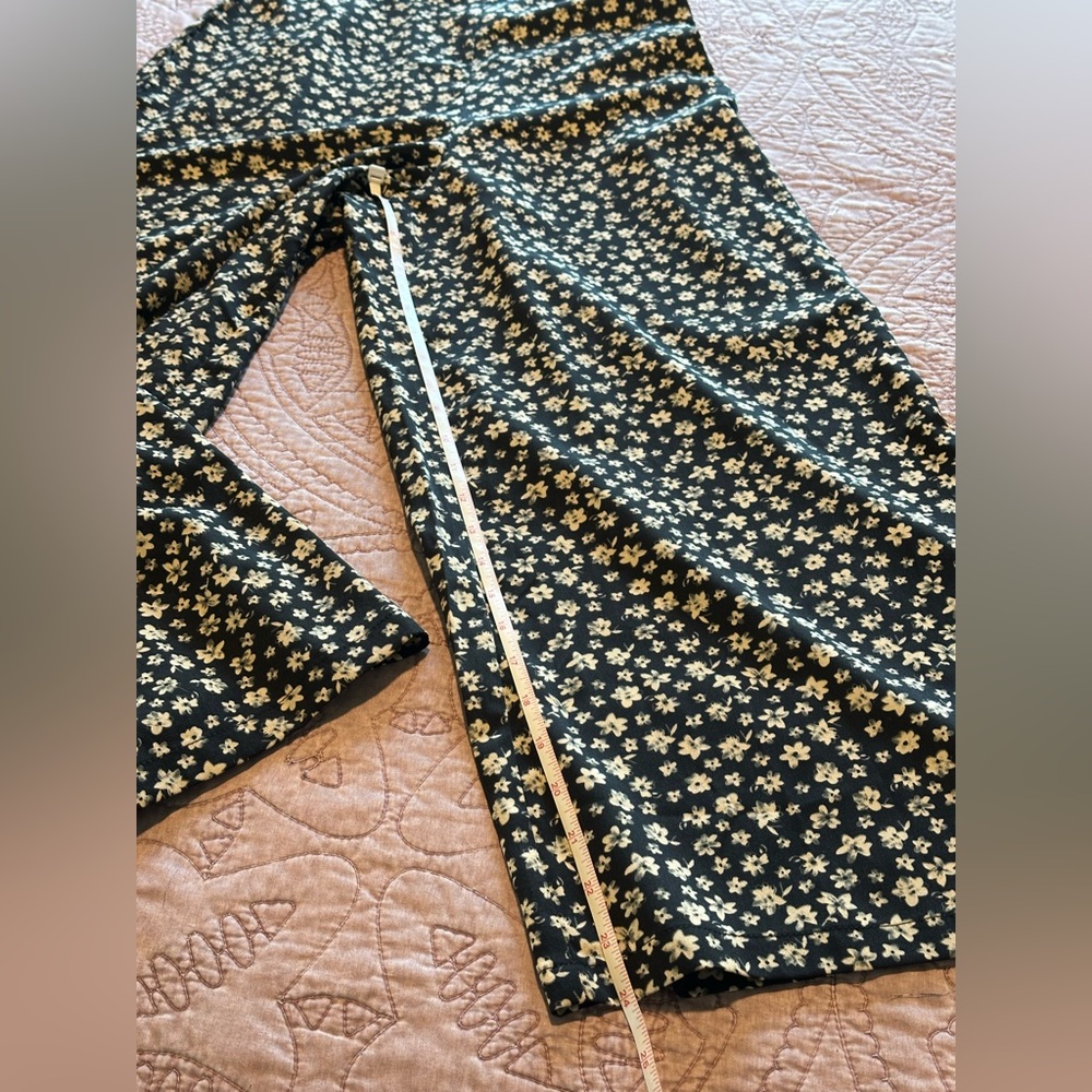 NWT Aemi + Co Floral Black Jumpsuit - Picture 9 of 16